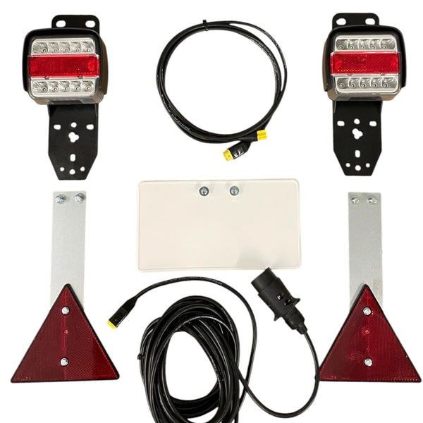 Dreifunktions-Kabelleuchte LED mit Schlagschutzgehäuse, mit Kennzeichenhalter, 2x LED-Kammerleuchte, 2x Dreieckreflektoren an Pendelhaltern, Hauptkabel 7,5m, Zwischenkabel 2,2m
